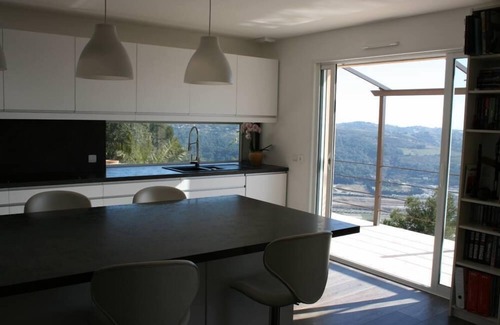 Gattieres House | Pretty Provencal house with sea view