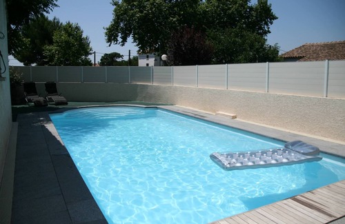 Pomerols Villa | Pretty single storey villa with private and secure swimming pool 10 km from the beaches