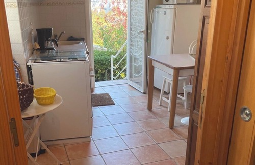 Treboul House | Pretty south-facing fisherman's cottage