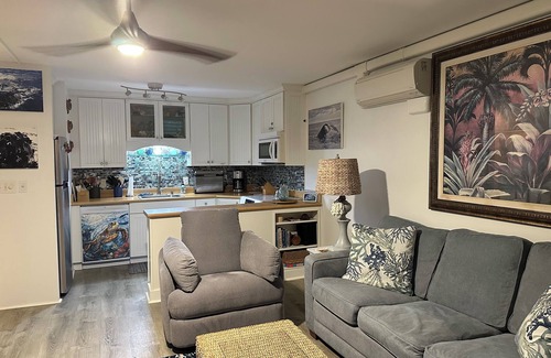 Historic Lahaina Front Street Condo | Price reduced for Oct/November nLahaina Roads. 4th floor Oceanfront Gem