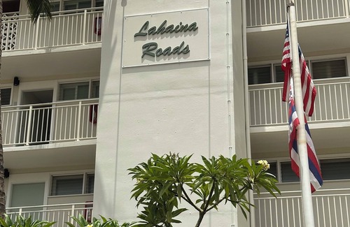 Historic Lahaina Front Street Condo | Price reduced for Oct/November nLahaina Roads. 4th floor Oceanfront Gem