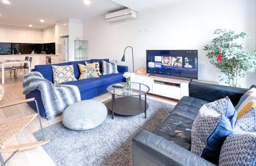 Bentleigh Apartment | Pride Bentleigh Apartment with Private Garden
