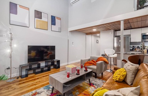 Providence Apartment | Prime 2BR Brown, Dining, Nurses, Hospital Close