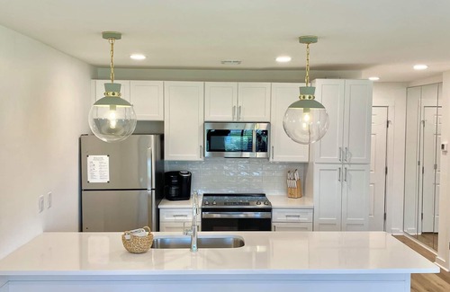 Seagrove Beach Condo | Prime 30A Location/EZ Beach Access/Quiet Pool/Fast Wifi