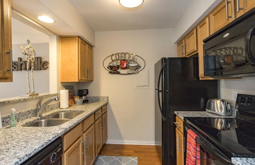 North Capitol Condo | PRIME DOWNTOWN Riverfront Condo Near BROADWAY Action !