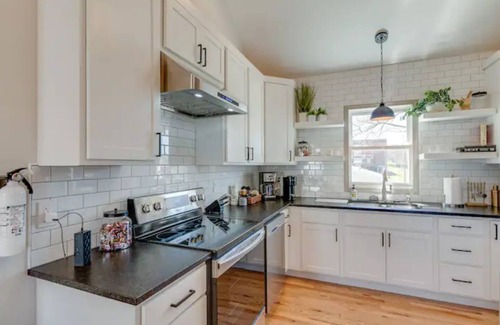 McFerrin Park House | PRIME LOCATION East Nashville Carriage House