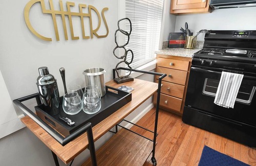 East Allegheny House | Prime Location, Free Parking, Fast WiFi, Walkable