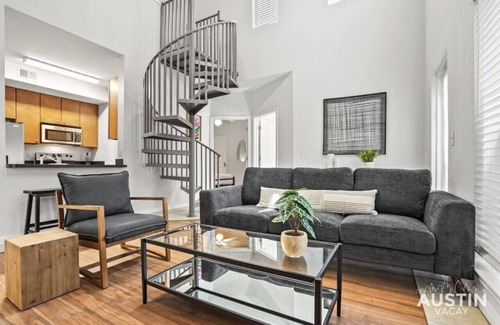 West Campus Apartment | Prime Location | Modern Comfort + Sleeps Up to 16