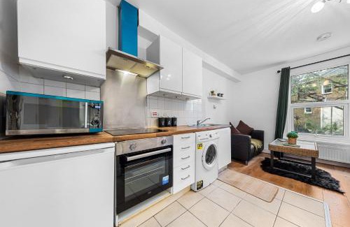 Brixton Apartment | Prime location Modern Gem Brixton Centre Cozy Studio with free parking
