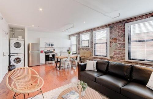 South Main Historic District Apartment | Prime Location - Modern Loft Right on S Main St!