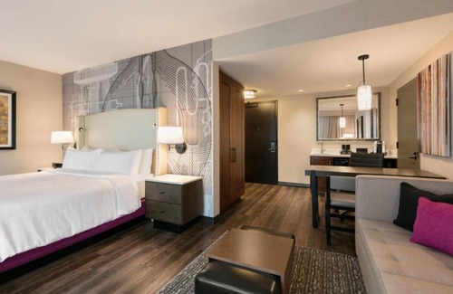 Berkeley Heights Hotel | Prime Location! 3 Convenient Units, Pool, Free Parking, Free Breakfast!