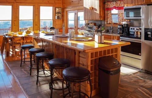Dobson Cabin | Prime Mountaintop Luxury Lodge, Spacious Outdoor Living. Amazing Views Sleeps 20