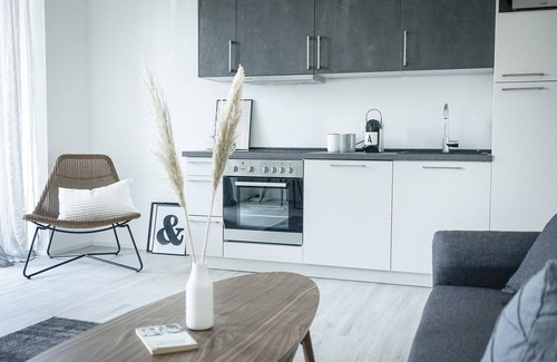 Innenstadt Apartment | Prime Park Boarding Apartments