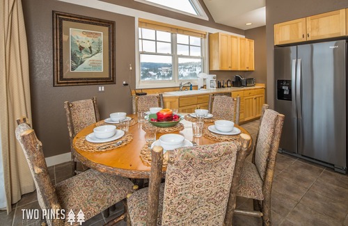 Saddle Ridge House | Prime Ski-In/Out Saddle Ridge| Private Hot Tub | 7 Min Drive to Resort