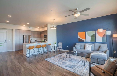 Tempe Apartment | Prime Spot Apt | Pool, Gym, Balcony, W/D, Parking