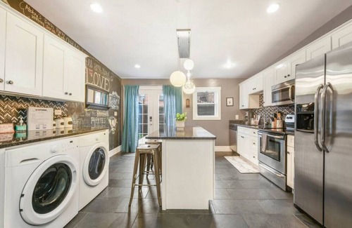 East Allegheny House | Prime Walkable Location ★ Private Parking ★ Patio