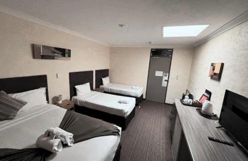 Bunbury Hotel | Prince of Wales Hotel, Bunbury