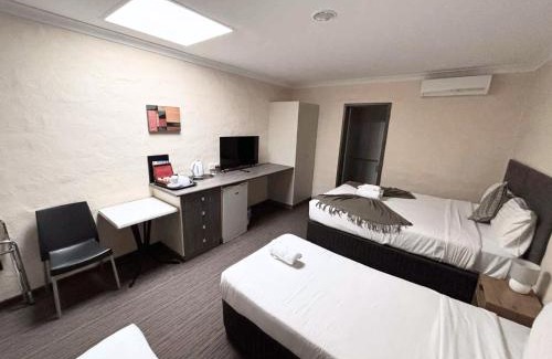 Bunbury Hotel | Prince of Wales Hotel, Bunbury
