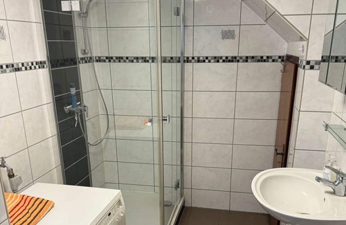 Hainchen Apartment | -Prince's room-/vacation apartment furnished with old English furniture