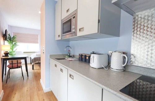 Bristol Floating Harbour Apartment | Prince Street Studio 2 - Hopewell