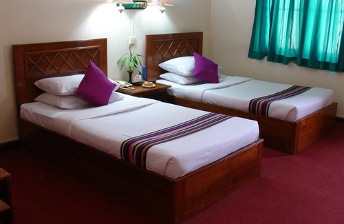 Kyaing Tong Hotel | Princess Hotel