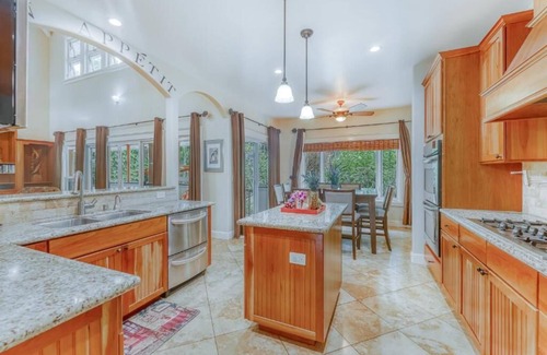 Princeville House | Princeville Kauai 4 Bedroom Home Sleeps 10