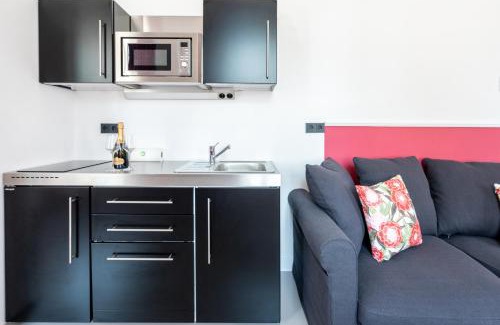 Wieden Apartment | Prinz Eugen Studio at Belvedere by HM