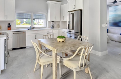 Bonita Springs Apartment | Private 1 bedroom, 1 bathroom Suite 300 ft from Bonita Beach