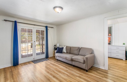 Mentone Cabin | Private 2 Bed Home - Quiet w/ Mt. View