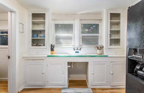 Mentone Cabin | Private 2 Bed Home - Quiet w/ Mt. View