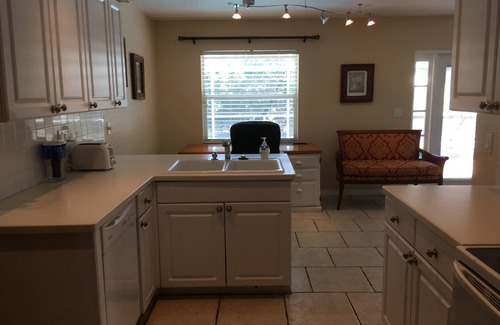 Laurel House | Private 2 Bedroom 1 bathroom house. private pool and SPA. Close to beaches