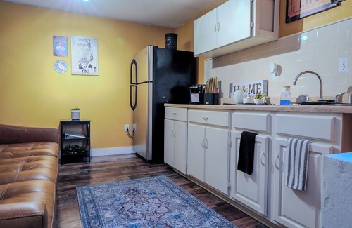 Downtown Las Vegas House | Private 2 Bedroom Guesthouse Near Fremont!