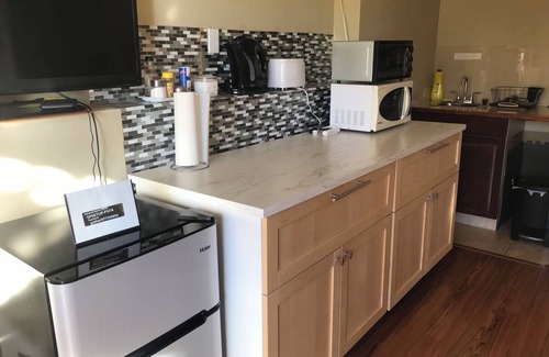 Northwest Calgary House | Private 2 Bedroom guests suite with separate entrance in Northwest+Nature views