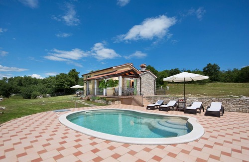 Rasa Villa | Private 2 bedroom Villa in Istria with swimming pool,away from it all'