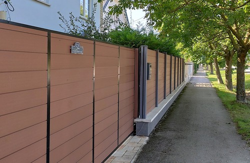 Siofok House | Private 240 m2 holiday home with private swimming pool, AC, 300 m from Balaton