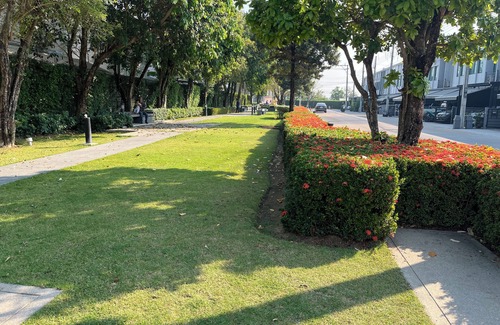 Pak Kret House | Private 3 bedrooms Townhouse in Nonthaburi Full privacy, no shared indoor spaces