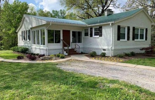 White Bluff House | Private 3 BR Home on 17 Wooded Acres with Easy Access to Nashville