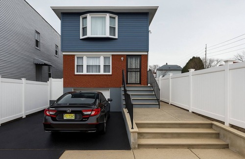 Irvington Apartment | Private 3BR Apt: Sleeps 8, 5 Beds, Group-Friendly, Wi-Fi, Parking, Near NYC