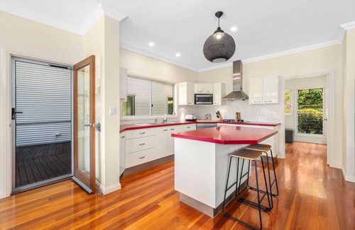 Lamington House | Private acreage luxury in the mountains with crystal clear creek