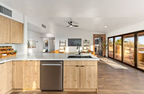 Sunnyslope House | Private and Quiet with stunning views