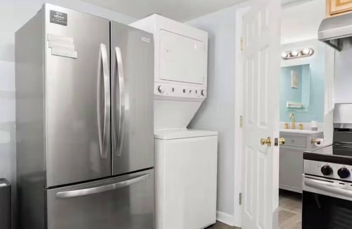 Pawcatuck Apartment | Private Apt 1 mile from Downtown Westerly. Short drive to Mystic & Casinos