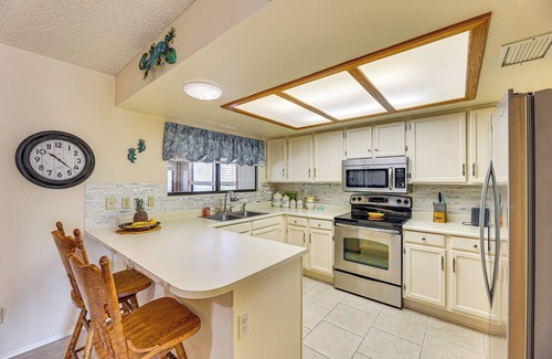 Fountain of the Sun House | Private Backyard: Sunny Mesa Home w/Pool Access