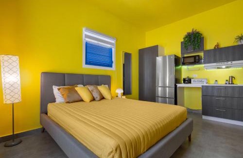 Sagrado Corazon Apartment | Private Balcony with City View Studio MM5