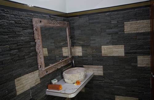 Anturan House | Private Balinese-style Bungalow and pool
