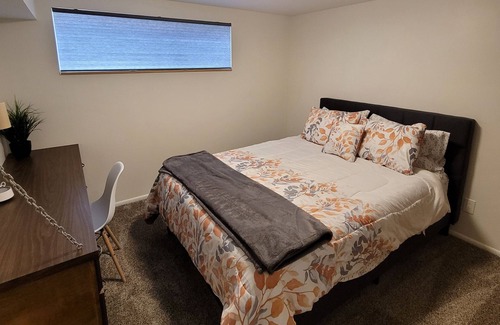 Pleasant View House | Private Basement Apartment In Quiet Neighborhood