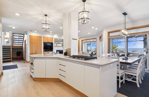 Sussex County House | Private Beach, Hot Tub w/Ocean Views, Modern 5BR
