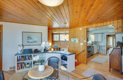 Oostburg House | Private Beach on Lake Michigan: Oostburg Home