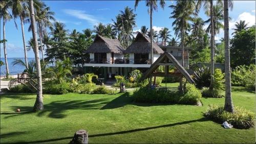 Catangnan House | Private Beachfront Villa in Siargao