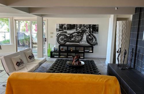 Upper Lonsdale House | Private Bedroom, Powder Room, Shower, Outdoor Pool, Hot Tub