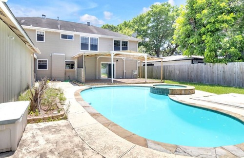 Texas City House | Private Bedroom w/Pool Access # 3